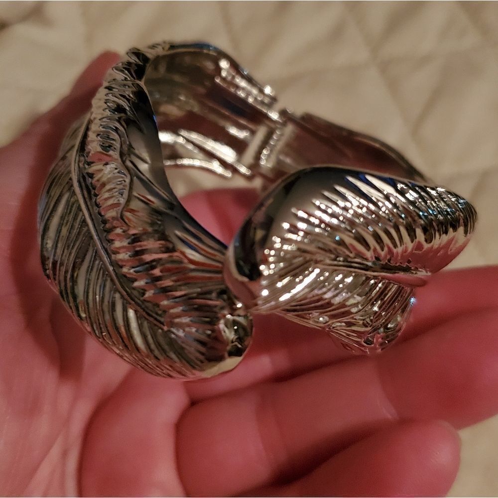 Bangle Bracelet - Picture 5 of 8